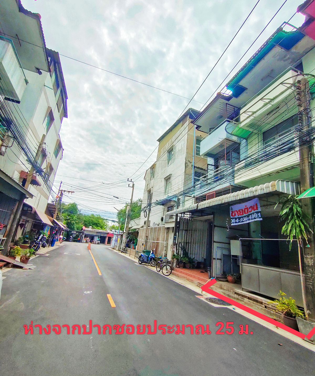 For SaleShop HouseSamut Prakan,Samrong : Urgent sale !! a 4.5-storey Commercial building 16 sq m., on Main Road of Denchai Village, Bang Muang-Theparak, good location, near the yellow line, MRT Thipawan and BTS Samrong.