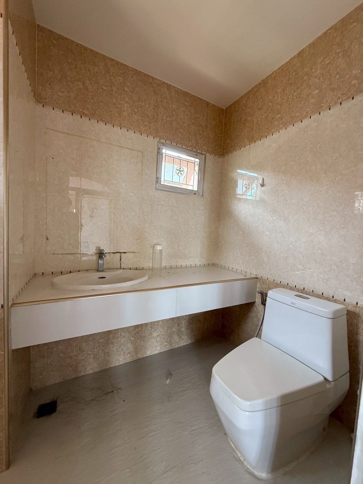 For SaleHousePathum Thani,Rangsit, Thammasat : Urgent sale !! 2 -storey detached house, Passorn 2 along the Khlong Sam