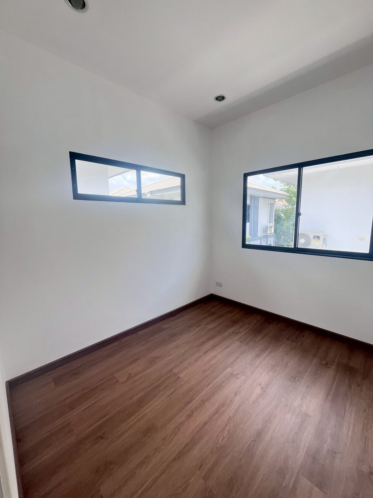 For SaleHouseNakhon Pathom : Twin house for sale in the middle of the village of Pinklao-Sai 5