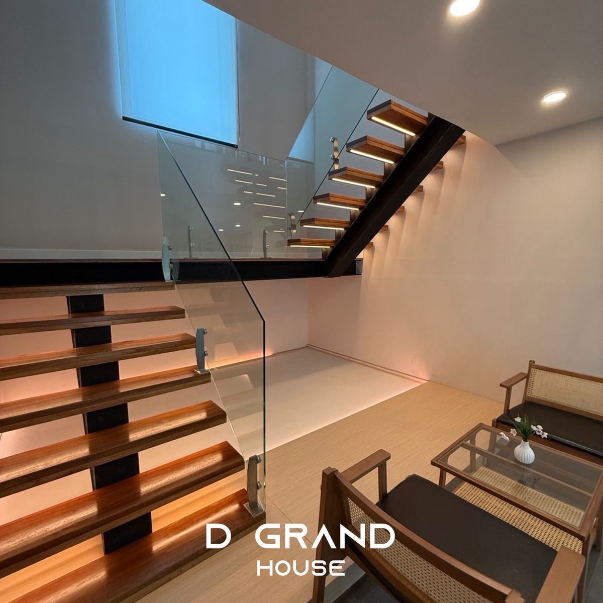 ขายบ้านปากช่อง เขาใหญ่ : Pool villa หรู  Rare Item ใกล้ Dusit D2  บนที่ดินกว่า 378.9 ตร.วา และพื้นที่ใช้สอยกว่า 1,106 ตร.ม.