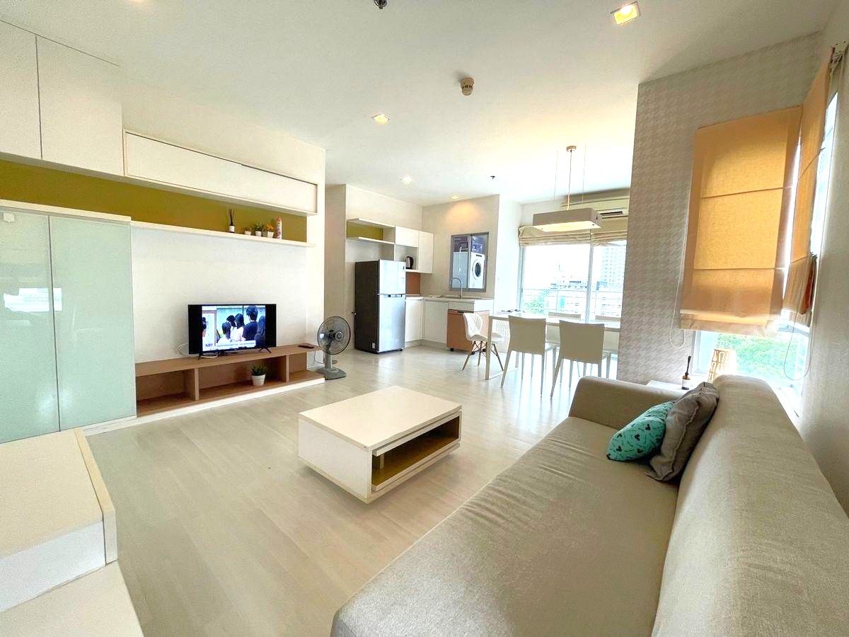 For RentCondoLadprao, Central Ladprao : (For Rent) KA-007 - The Room Ratchada-Ladprao, 2 beds, 1 bath (62 sq m), corner unit, south-facing, near MRT Lat Phrao, only 22,000 THB/month