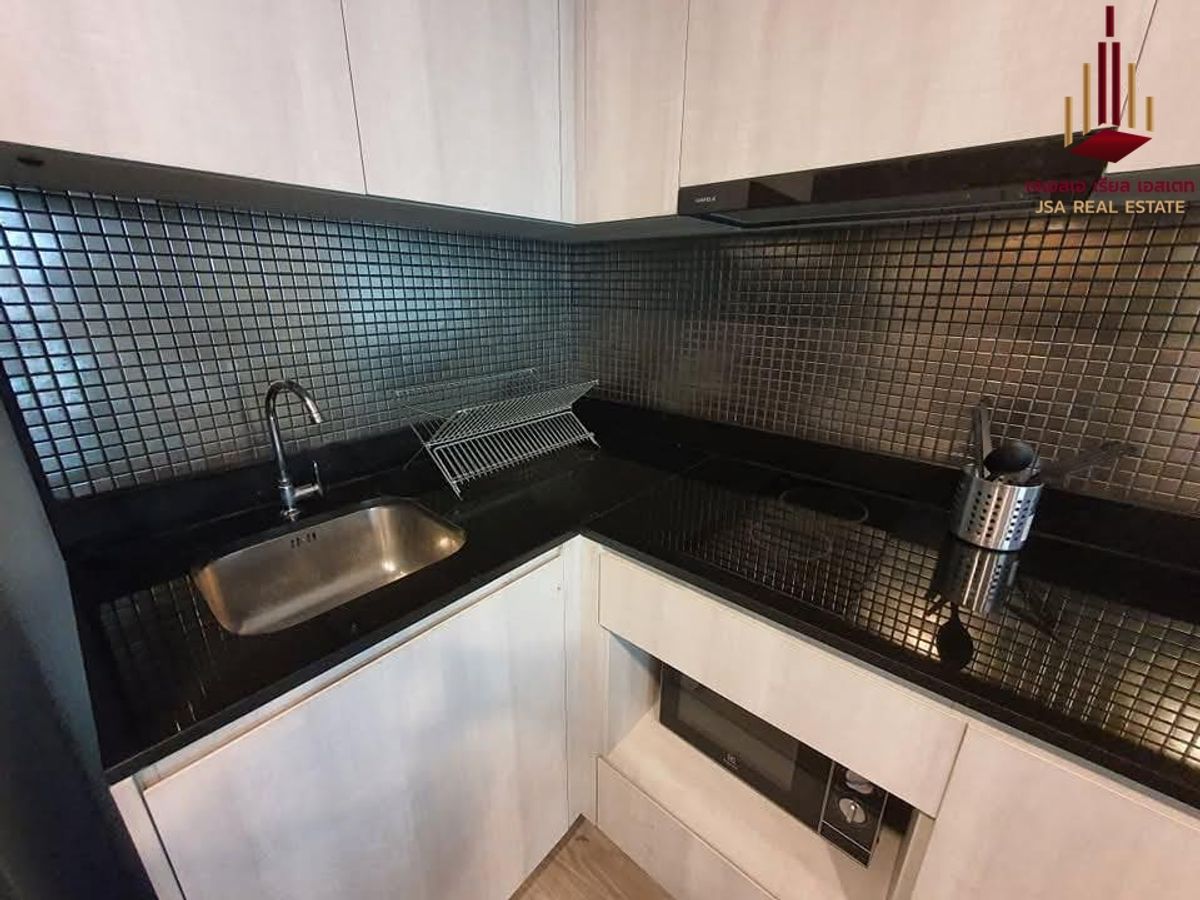 For RentCondoRatchadapisek, Huaikwang, Suttisan : ✨ For Rent: Maestro 19 Ratchada 19 - VIPHA CONDO ✨ 💰 ONLY 21,000 THB/Month