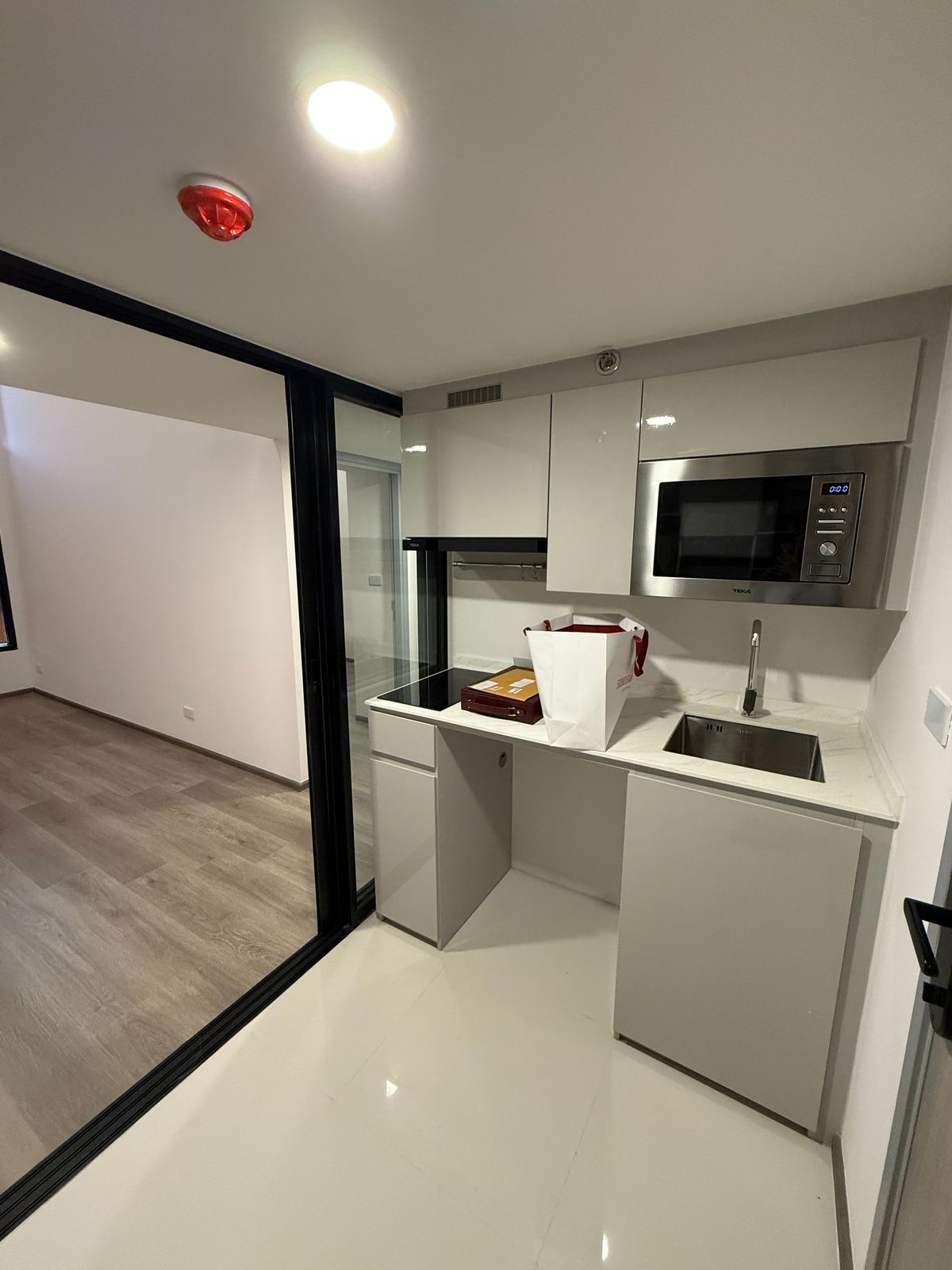 ขายคอนโดรัชดา ห้วยขวาง : SOHO Bangkok Ratchada / 2 Bedrooms (FOR SALE), โซโห แบงค็อก รัชดา / 2 ห้องนอน (ขาย) CHER050