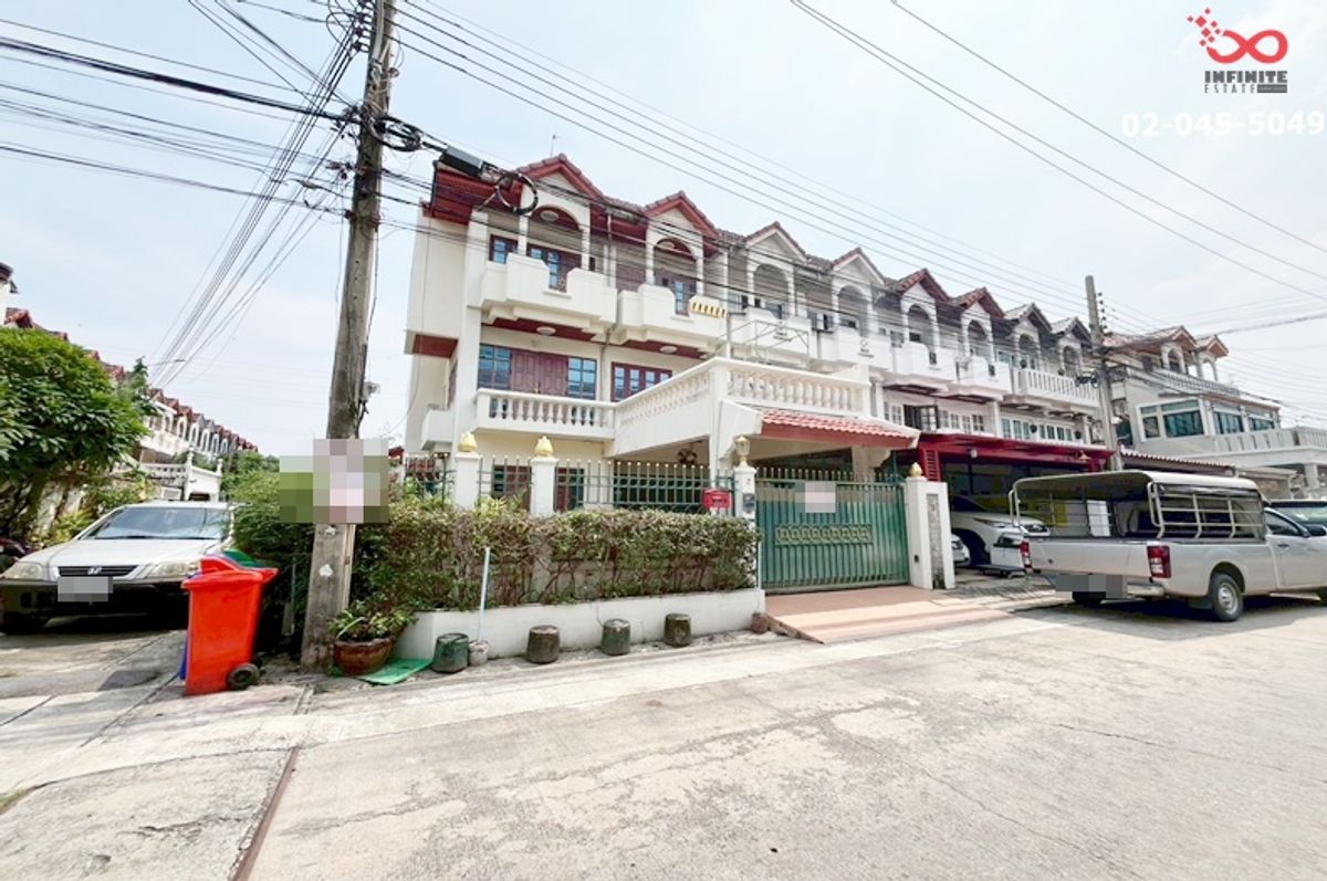 ขายทาวน์โฮมพัฒนาการ ศรีนครินทร์ : ขายทาวน์เฮาส์ 3ชั้น 39ตร.ว. พัฒนาการ29 ม.เกษรา หลังมุม ใกล้ Airport Link