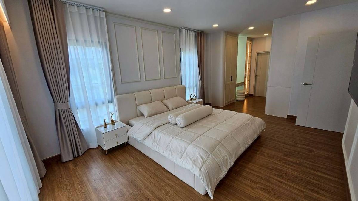 บ้านบางนา แบริ่ง ลาซาล : 🔥 (ขาย/เช่า)  Rare Item! ✨ Centro Bangna  / 4 Bedroom (FOR SALE/FOR RENT) / 4 ห้องนอน (ขาย/เช่า) แจ้ง Code M510 