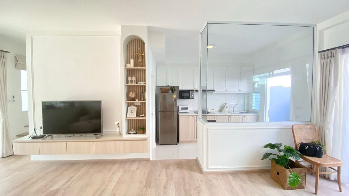 For RentTownhomeBangna, Bearing, Lasalle : Townhouse for rent 📍 Indy 2 Bangna-Ramkhamhaeng 2 📍 3 bedrooms, 3 bathrooms, fully furnished and equipped with appliances