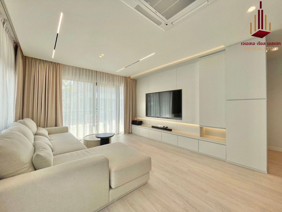 ให้เช่าบ้านบางนา แบริ่ง ลาซาล : ✨ For Rent: Centro Bangna ✨   💰 Only   95,000 THB/month