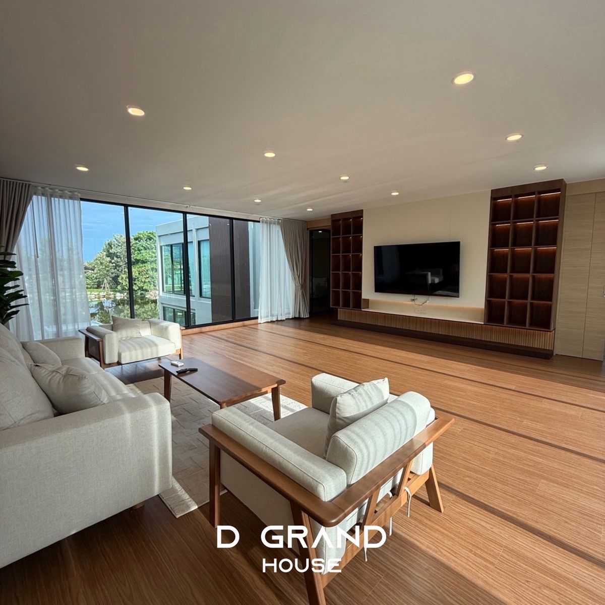 ขายบ้านปากช่อง เขาใหญ่ : Pool villa หรู  Rare Item ใกล้ Dusit D2  บนที่ดินกว่า 378.9 ตร.วา และพื้นที่ใช้สอยกว่า 1,106 ตร.ม.