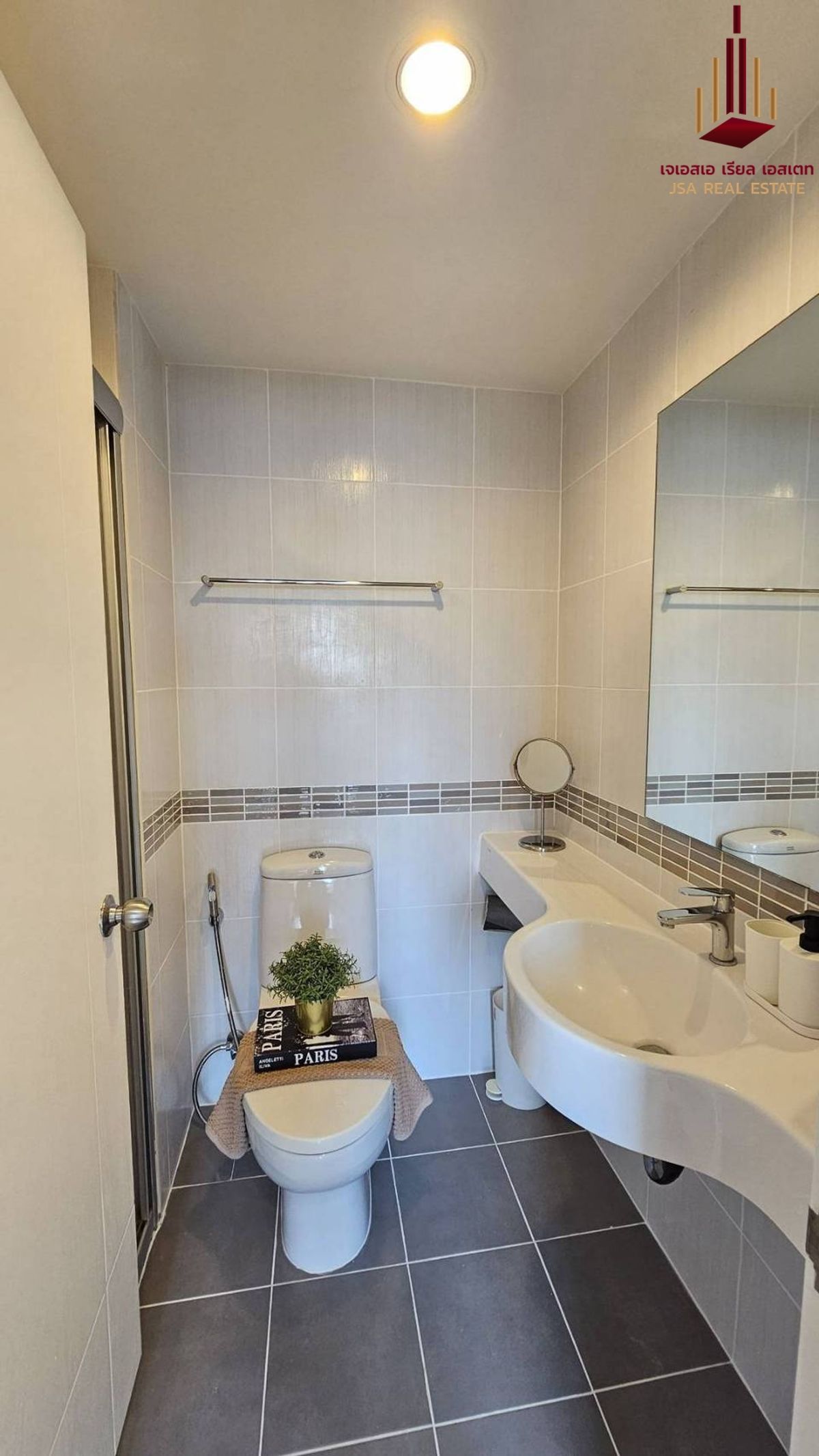 For SaleCondoRama9, Petchburi, RCA : ✨ For Sale: Lumpini Park Rama 9-Ratchada Condo ✨ 💰 ONLY 2,250,000 THB