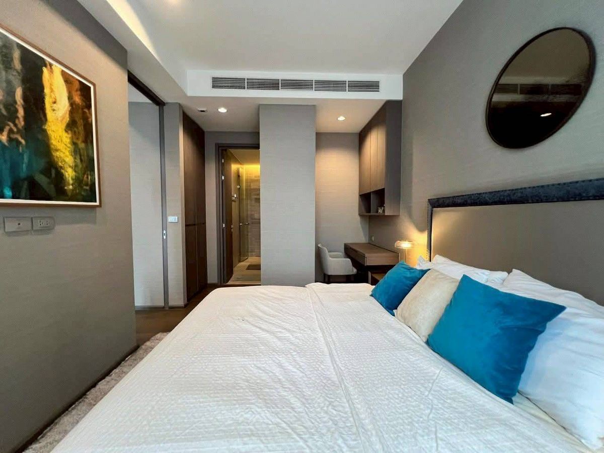 ให้เช่าคอนโดสาทร นราธิวาส : ★ The Diplomat Sathorn ★ 50 ตรม.,ชั้น 12 (1 ห้องนอน 1 ห้องน้ำ), ★ใกล้ BTS สุรศักดิ์ ★ใกล้รร.กรุงเทพคริสเตียน, รร.เซนต์หลุยส์, รรร.อัสสัมชัญคอนแวนต์ ★ สิ่งอำนวยความสะดวกมากมาย★ เครื่องใช้ไฟฟ้าครบครัน★ 