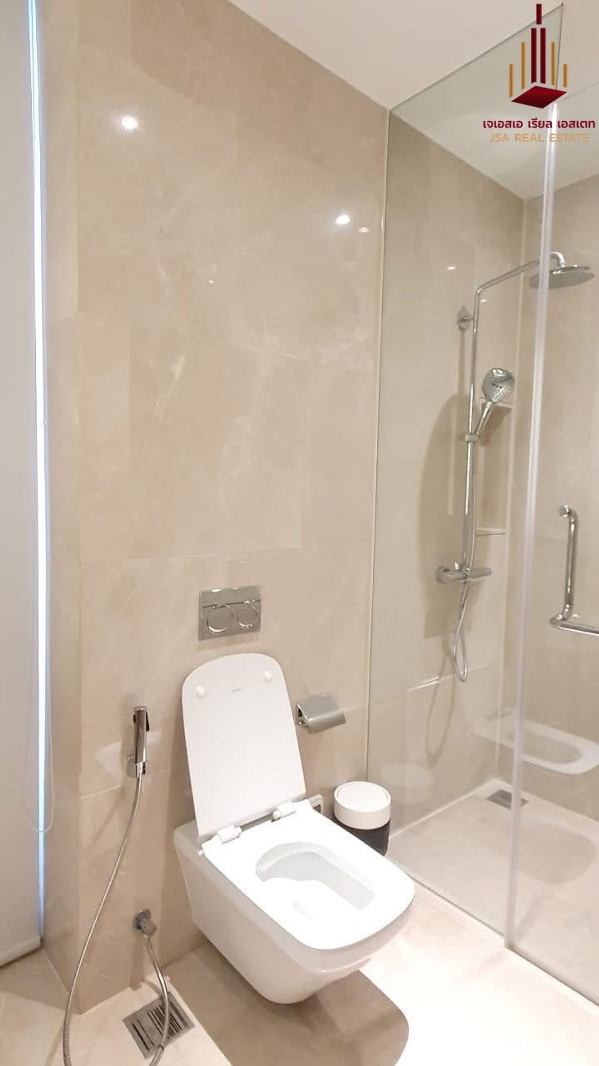 ให้เช่าคอนโดวงเวียนใหญ่ เจริญนคร : ✨ For  Rent: Magnolias Waterfront Residences  Condo ✨  💰 Only 120,000  THB/month