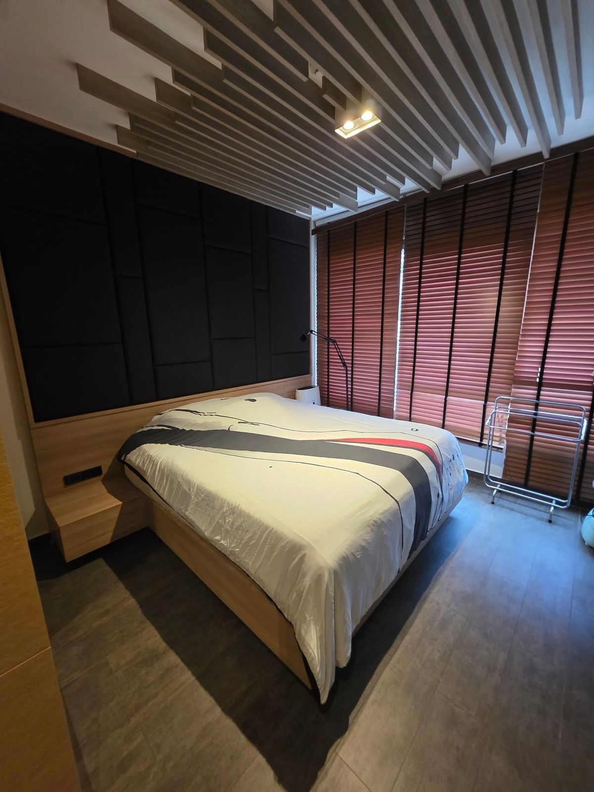 For RentCondoSukhumvit, Asoke, Thonglor : [PB1108] 🚩 The Lofts Ekkamai condo for rent #Condo near BTS Phra Khanong