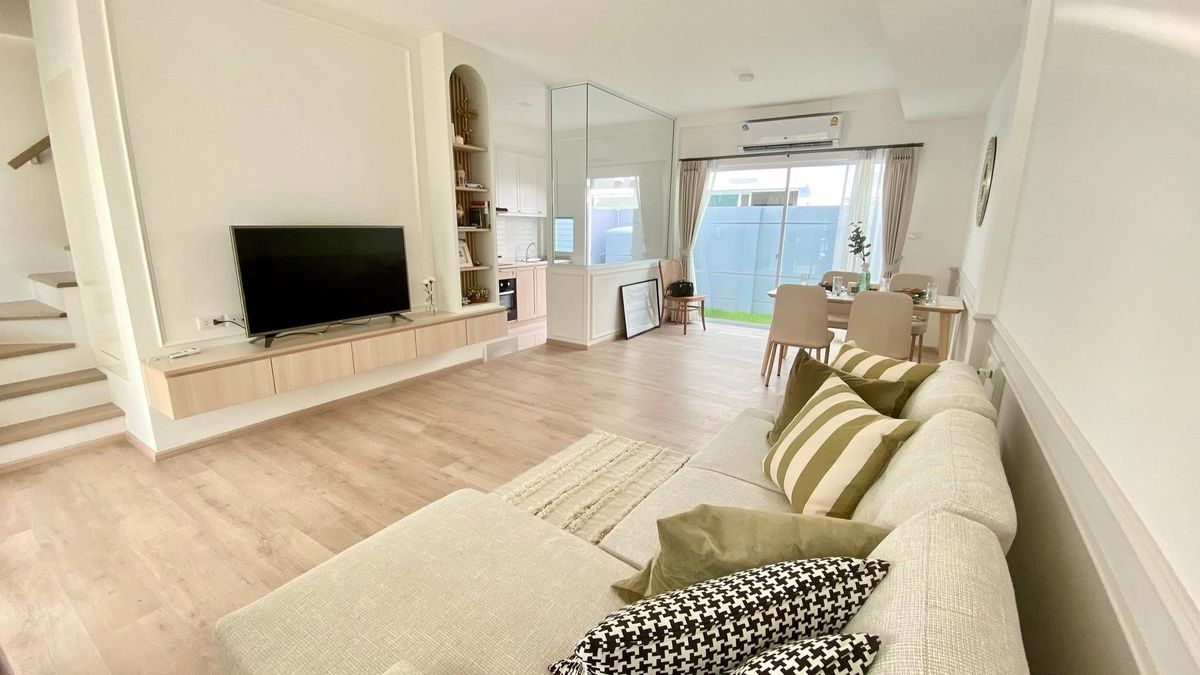 For RentTownhomeBangna, Bearing, Lasalle : Townhouse for rent 📍 Indy 2 Bangna-Ramkhamhaeng 2 📍 3 bedrooms, 3 bathrooms, fully furnished and equipped with appliances