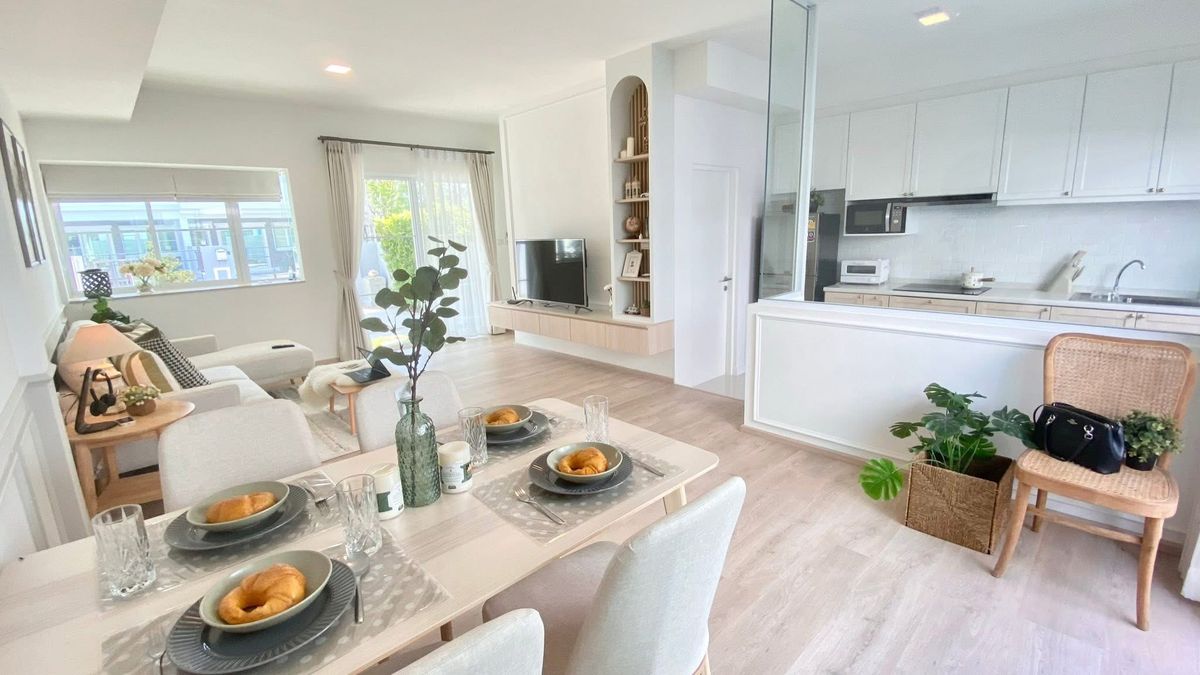 For RentTownhomeBangna, Bearing, Lasalle : Townhouse for rent 📍 Indy 2 Bangna-Ramkhamhaeng 2 📍 3 bedrooms, 3 bathrooms, fully furnished and equipped with appliances