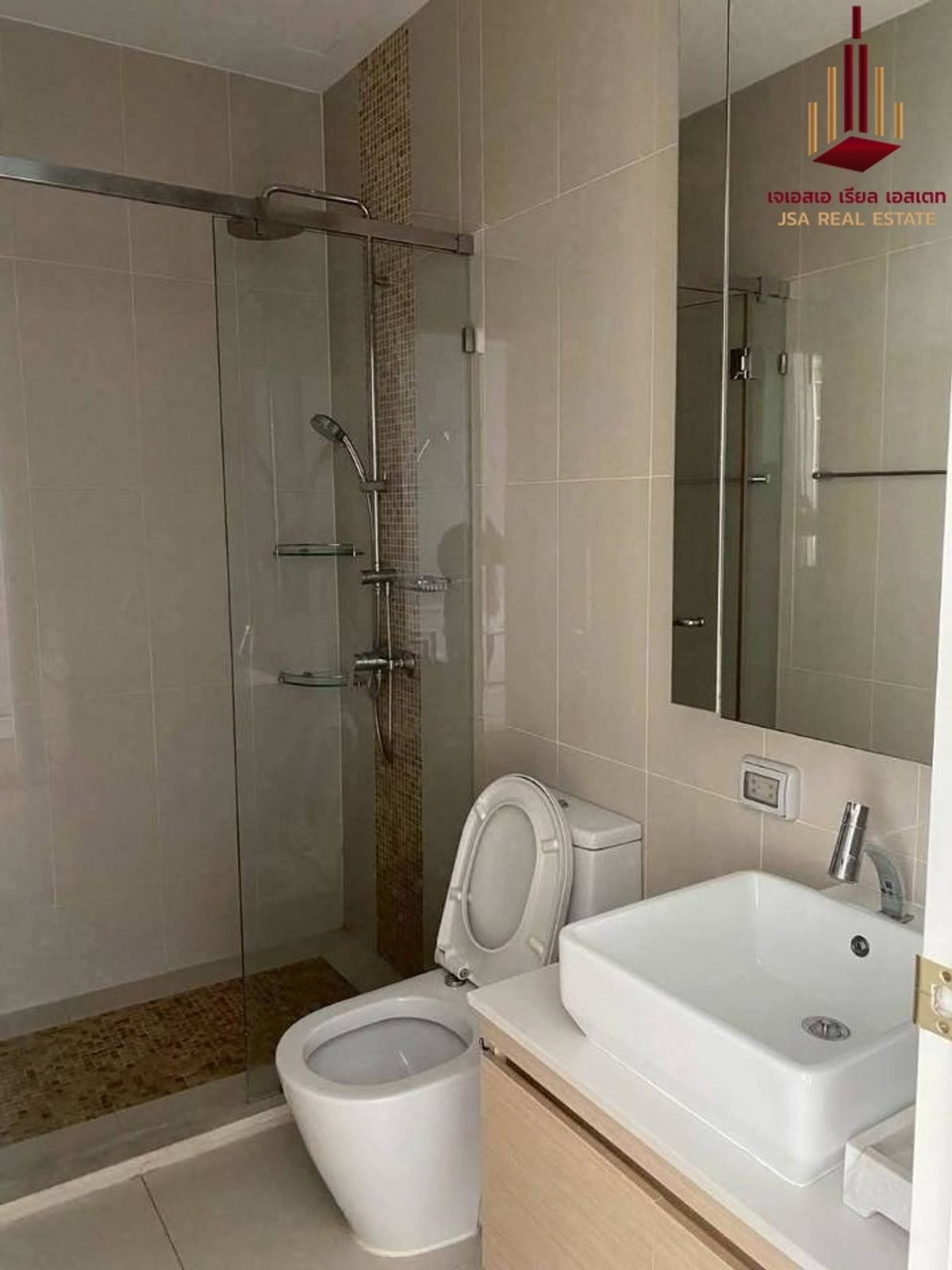 For SaleCondoRama9, Petchburi, RCA : ✨ For RENT: Q Asoke Condo ✨ 💰 ONLY 230,000 THB/Month