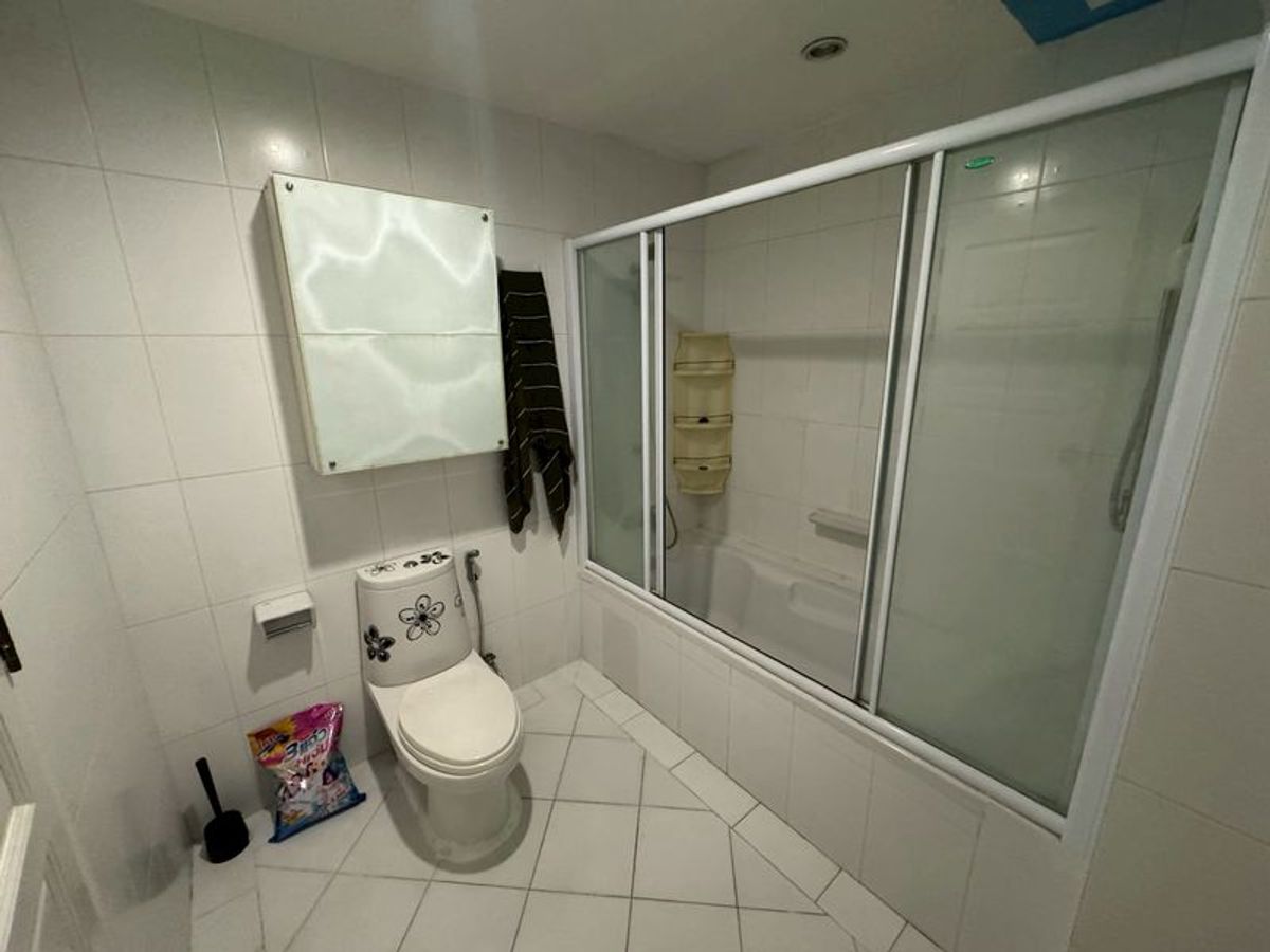 For SaleCondoRatchadapisek, Huaikwang, Suttisan : Condo for sale at Baan Klang Krung Resort, 3,290,000 baht [MKs250928]