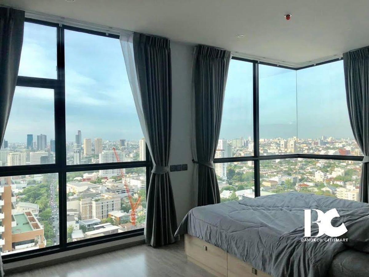 ขายคอนโดสุขุมวิท อโศก ทองหล่อ : 🌆 Rhythm Ekkamai – High-Floor 1-Bedroom Condo 1 Bedroom | 38 SQM | ฿8.6 Million