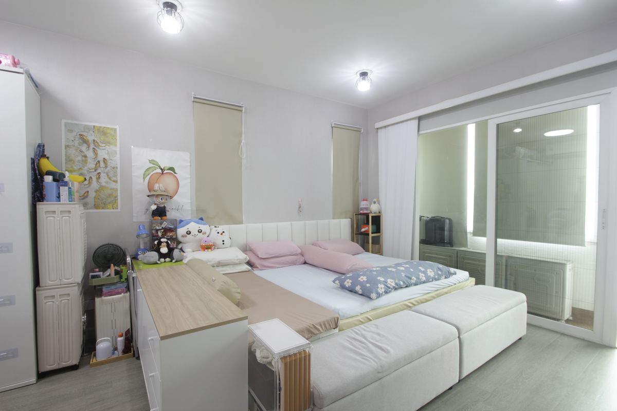 For SaleHouseLadkrabang, Suwannaphum Airport : House for sale in Kazaul Sukhumvit 103 Chalermprakiet Ror. 9 Soi 22 Big house, decorated with additions Outstanding location after the corner opposite the garden The first page of the project 71.7 Wah is convenient to travel near the mall.