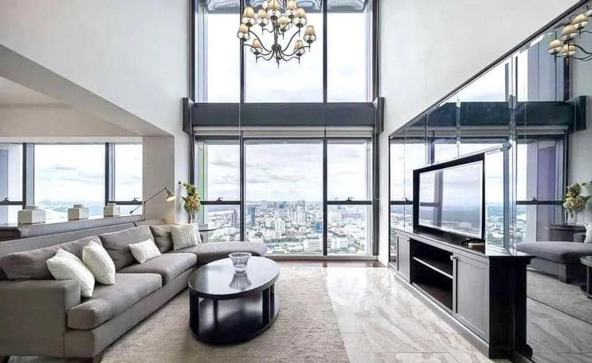 ให้เช่าคอนโดสาทร นราธิวาส : ให้เช่า ห้อง  Rare item Duplex 2 ชั้น  4 ห้องนอน  พร้อมห้องแม่บ้าน ให้เช่า ชั้นสูงบนถนนสาธร 