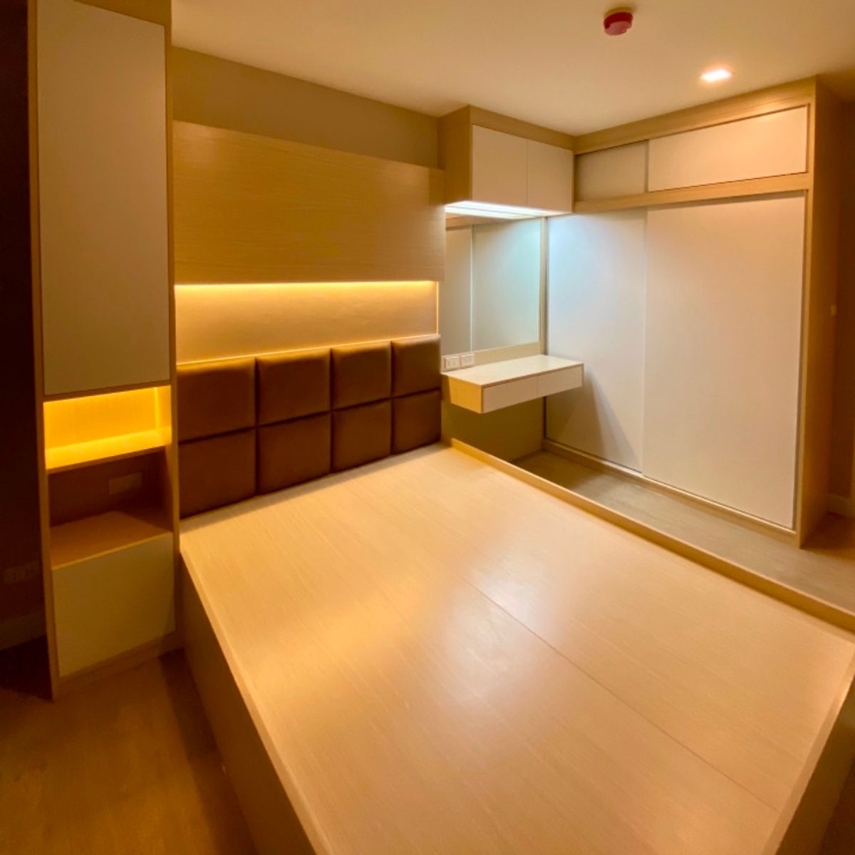 For SaleCondoRatchadapisek, Huaikwang, Suttisan : Metro Luxe Ratchada / 1 Bedroom (FOR SALE), Metro Luxe Ratchada / 1 Bedroom (FOR SALE) CHER069