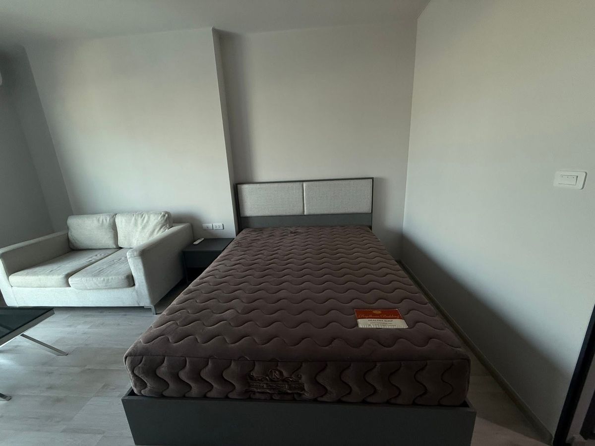 For RentCondoRatchadapisek, Huaikwang, Suttisan : 🔥 Rent IDEO Ratchada-Sutthisan 🔥 📍 Near MRT Sutthisan 🚆 Easy to travel to the city