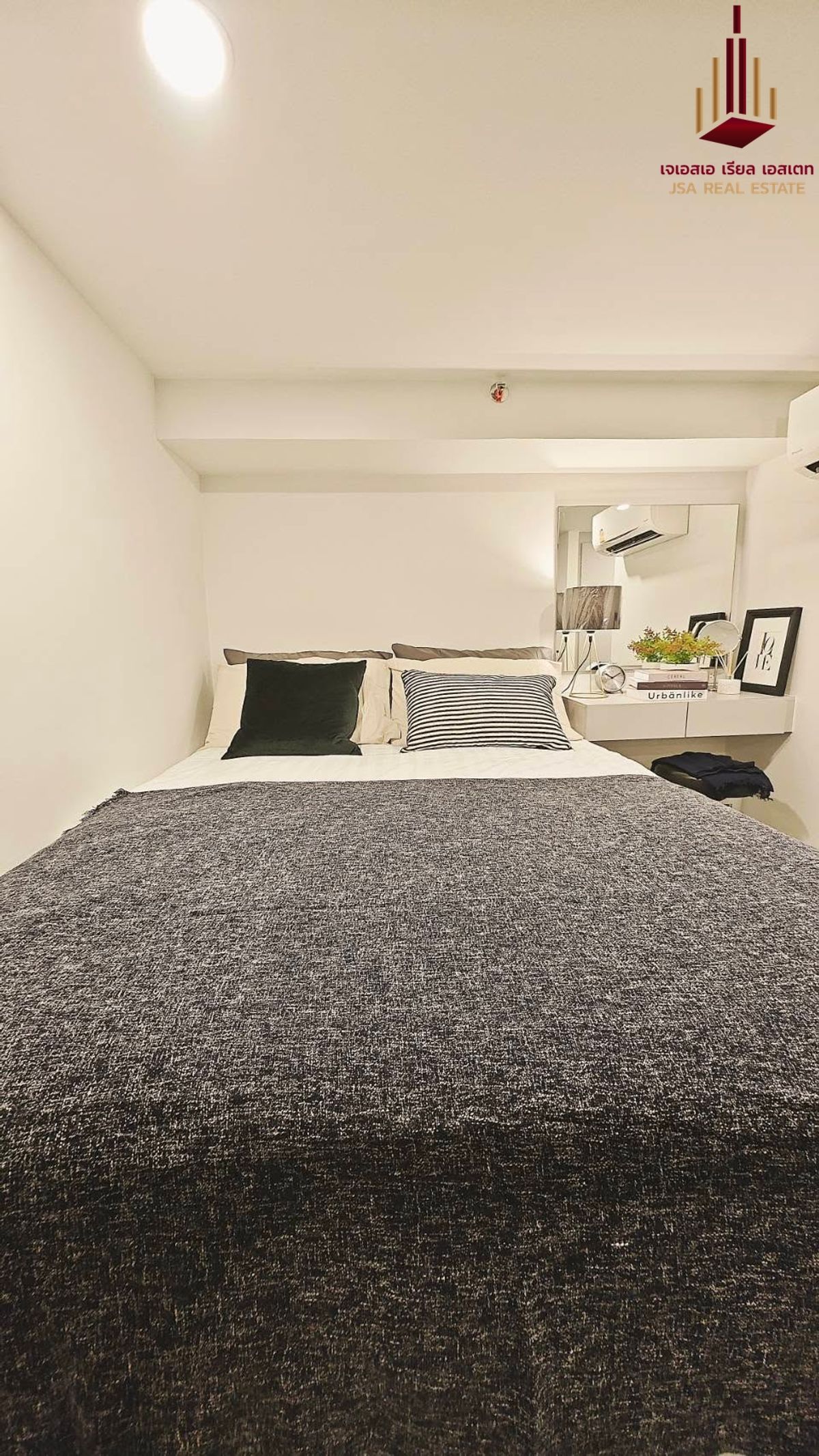 ขายคอนโดพระราม 9 เพชรบุรีตัดใหม่ RCA : ✨ For Sale: KnightsBridge Space Rama 9 Condo ✨ 💰 Only 5,790,000 THB