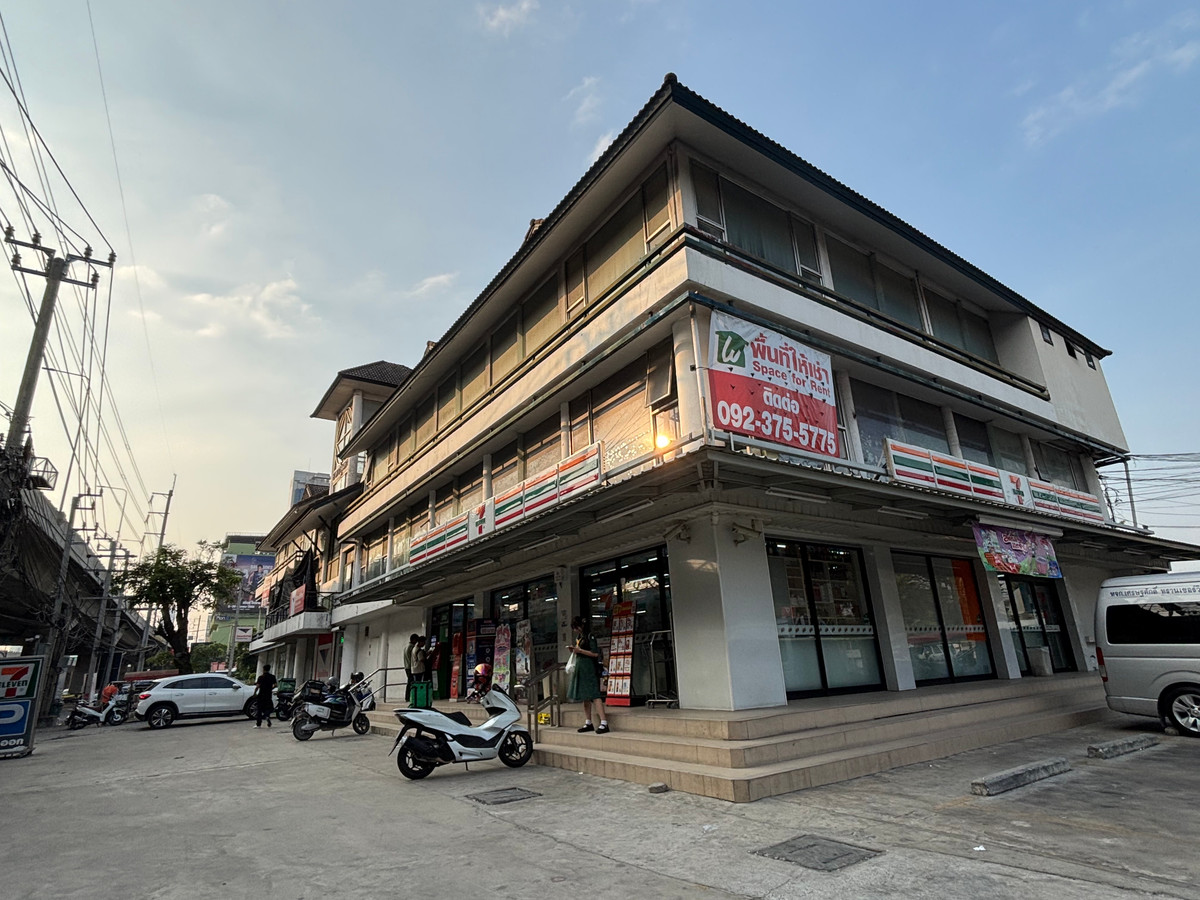 For RentOfficeRama9, Petchburi, RCA : Thamasorn Building area