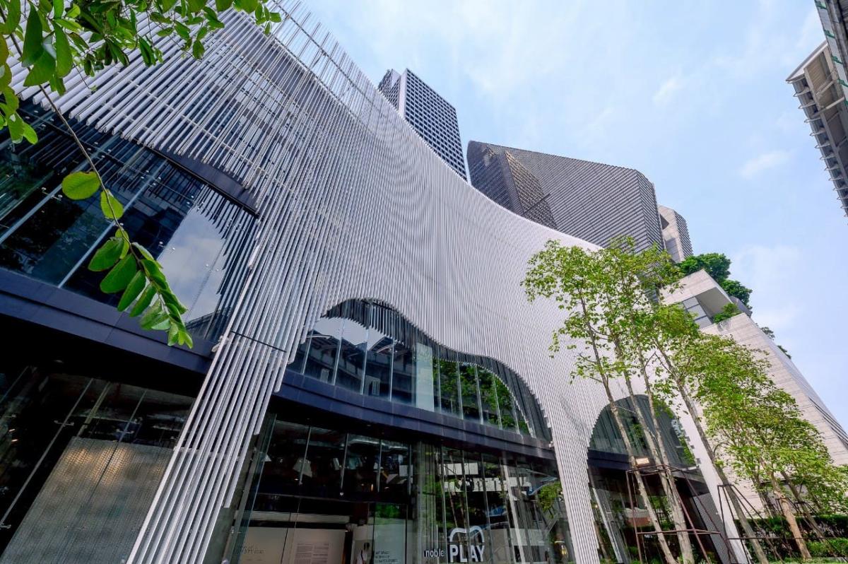 ขายคอนโดวิทยุ ชิดลม หลังสวน : 🔥 ขายด่วน +🔥Noble Ploenchit คอนโดสุดหรู ติด BTS เพลินจิต เพียง 1 ก้าวถึง❗