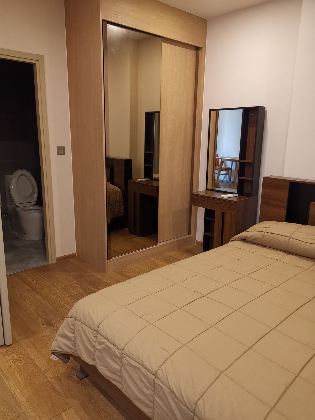 ให้เช่าคอนโดราชเทวี พญาไท : 💎 Q Chidlom Rare Deal! 1 Bedroom 18,000 THB/Month