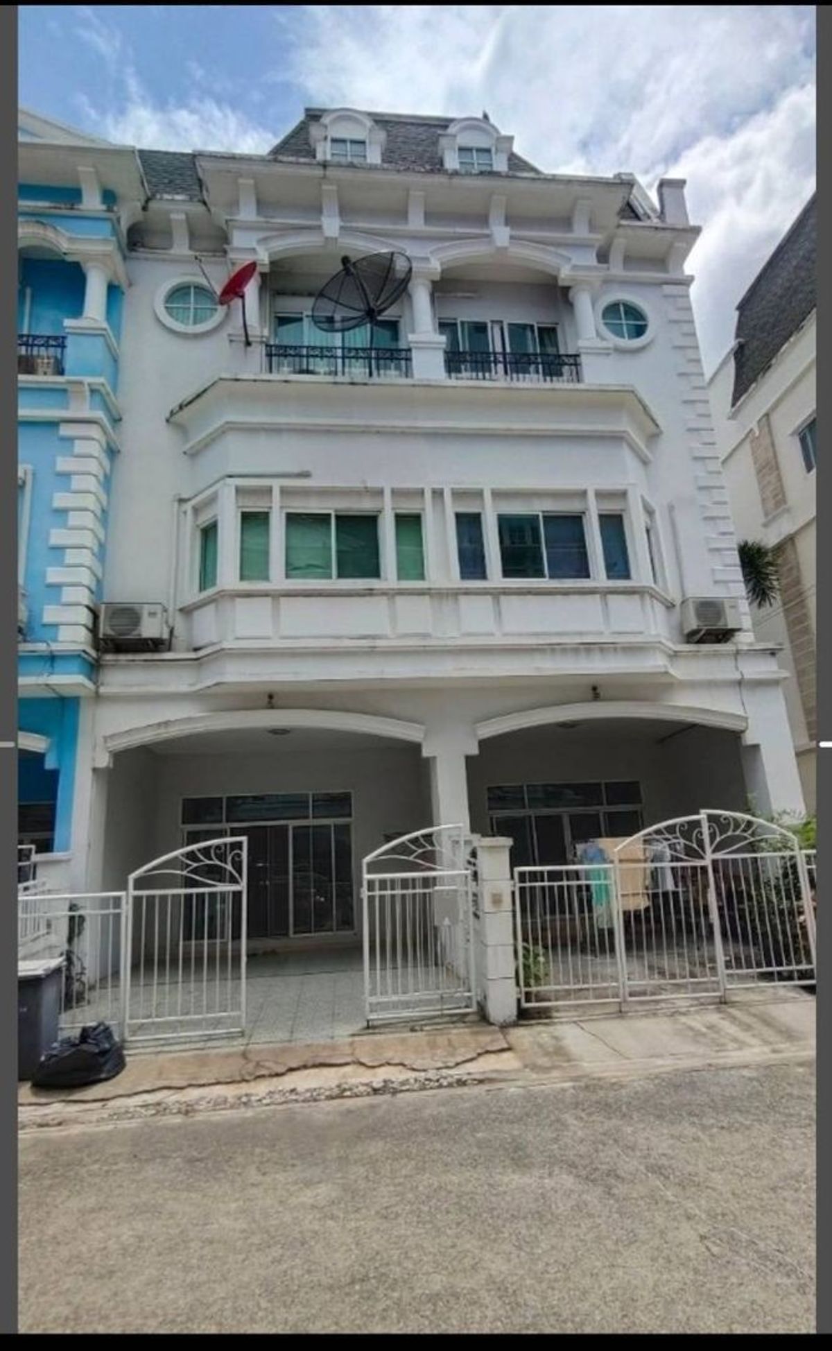 For SaleTownhomeLadkrabang, Suwannaphum Airport : 21 Sq. 3 bedrooms, 4 water, 3 -story townhome, Euro Nova, Lat Krabang.
