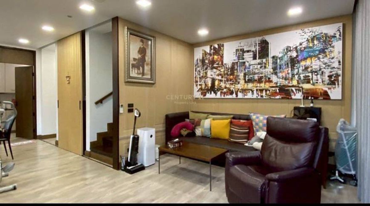 ขายบ้านพระราม 3 สาธุประดิษฐ์ : 🌟 โอกาสเป็นเจ้าของบ้านเดี่ยวสุดหรู Baan Klang Krung พระราม 3 ขนาดใหญ่ โปร่งโล่งสบาย 2 ห้องนอน 4 ห้องน้ำ ใจกลางยานนาวา เดินทางสะดวก