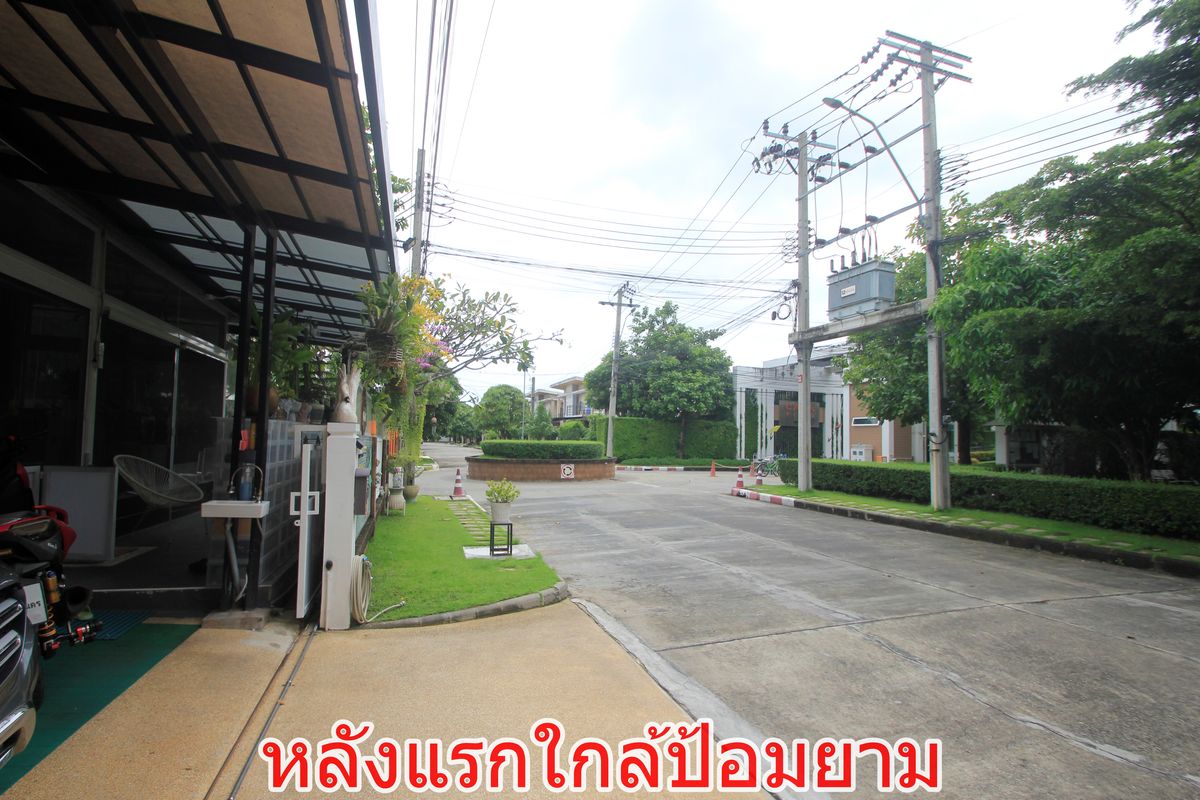 For SaleHouseLadkrabang, Suwannaphum Airport : House for sale in Kazaul Sukhumvit 103 Chalermprakiet Ror. 9 Soi 22 Big house, decorated with additions Outstanding location after the corner opposite the garden The first page of the project 71.7 Wah is convenient to travel near the mall.