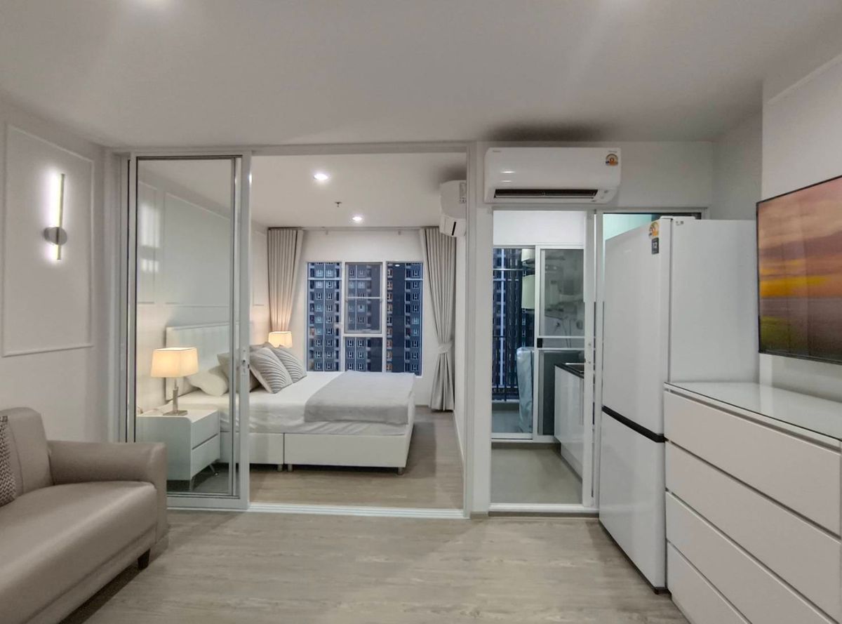 For RentCondoBangna, Bearing, Lasalle : Rental Condo Regent Home Bangna - The new room is very beautiful.