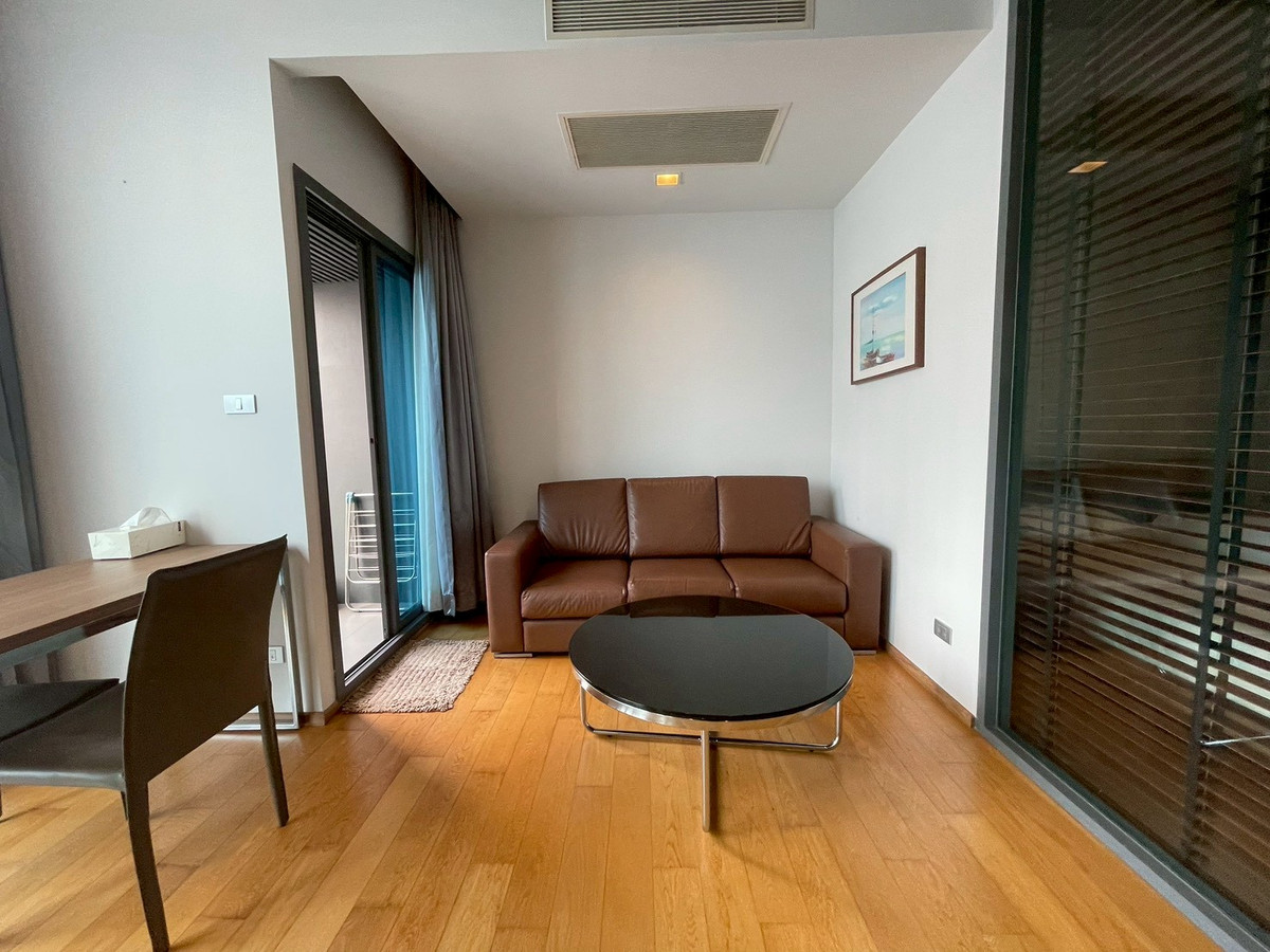 ให้เช่าคอนโดนานา : (ปล่อยเช่า) คอนโด Hyde Sukhumvit 13 I 1-BR ราคาดี เฟอร์+เครื่องใช้ไฟฟ้าครบ  ㅡ ใกล้ 🚆BTS นานา																									