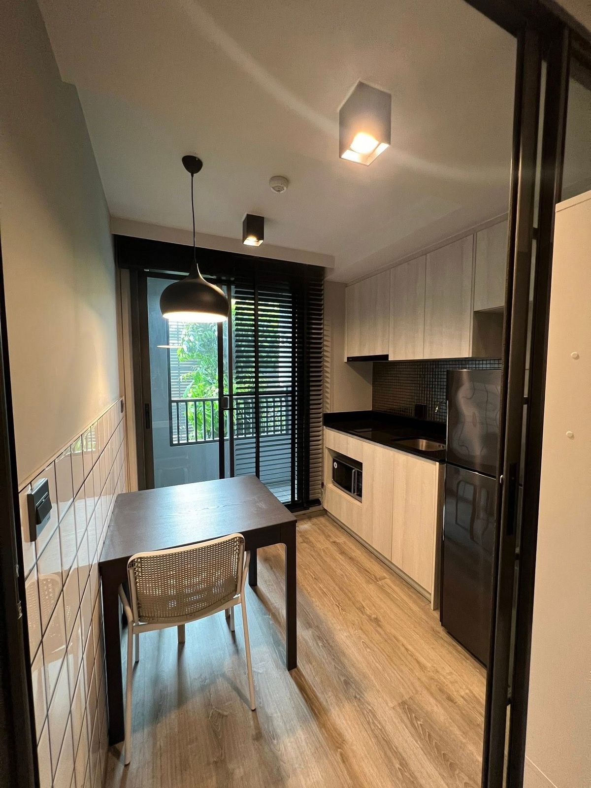 ขายคอนโดรัชดา ห้วยขวาง : Maestro 19 Ratchada 19 - Vipha / 1 Bedroom (SALE WITH TENANT), มาเอสโตร 19 รัชดา 19 - วิภา / 1 ห้องนอน (ขายพร้อมผู้เช่า) CHER092