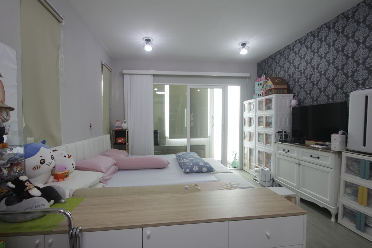 For SaleHouseLadkrabang, Suwannaphum Airport : House for sale in Kazaul Sukhumvit 103 Chalermprakiet Ror. 9 Soi 22 Big house, decorated with additions Outstanding location after the corner opposite the garden The first page of the project 71.7 Wah is convenient to travel near the mall.