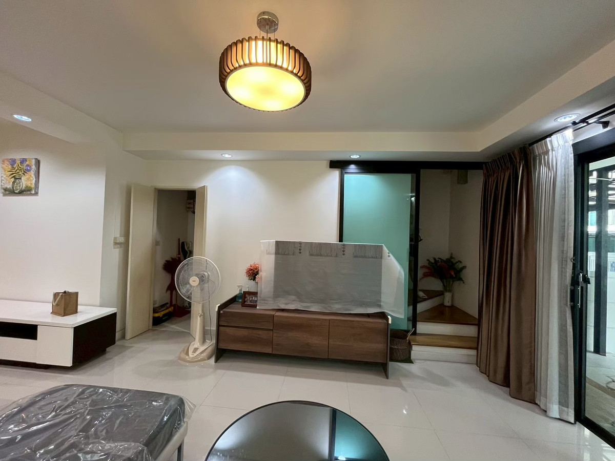 For SaleTownhomeRama 2, Bang Khun Thian : Corner house near Central Rama 2 🛍️ Town Avenue Cocos Rama 2 Soi 50 / 3 bedrooms (for sale), Town Avenue Cocos Rama 2 Soi 50 / 3 Bedrooms (FOR SALE) BALL297