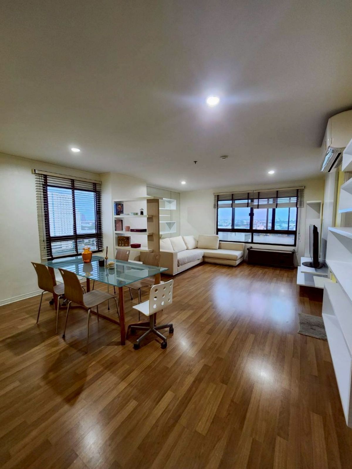 For RentCondoRama3 (Riverside),Satupadit : ✅ LPRV106 ✅ Line : @p2nproperty