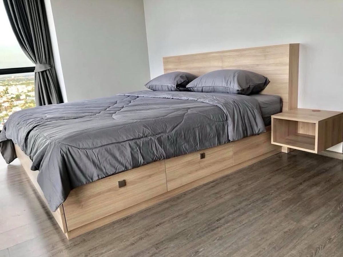 ขายคอนโดสุขุมวิท อโศก ทองหล่อ : For Sale ขายคอนโด RHYTHM Ekkamai 1 Bed 38 sqm ชั้นสูง 30+ ราคาขาย 8.5 ล้านบาท ! 