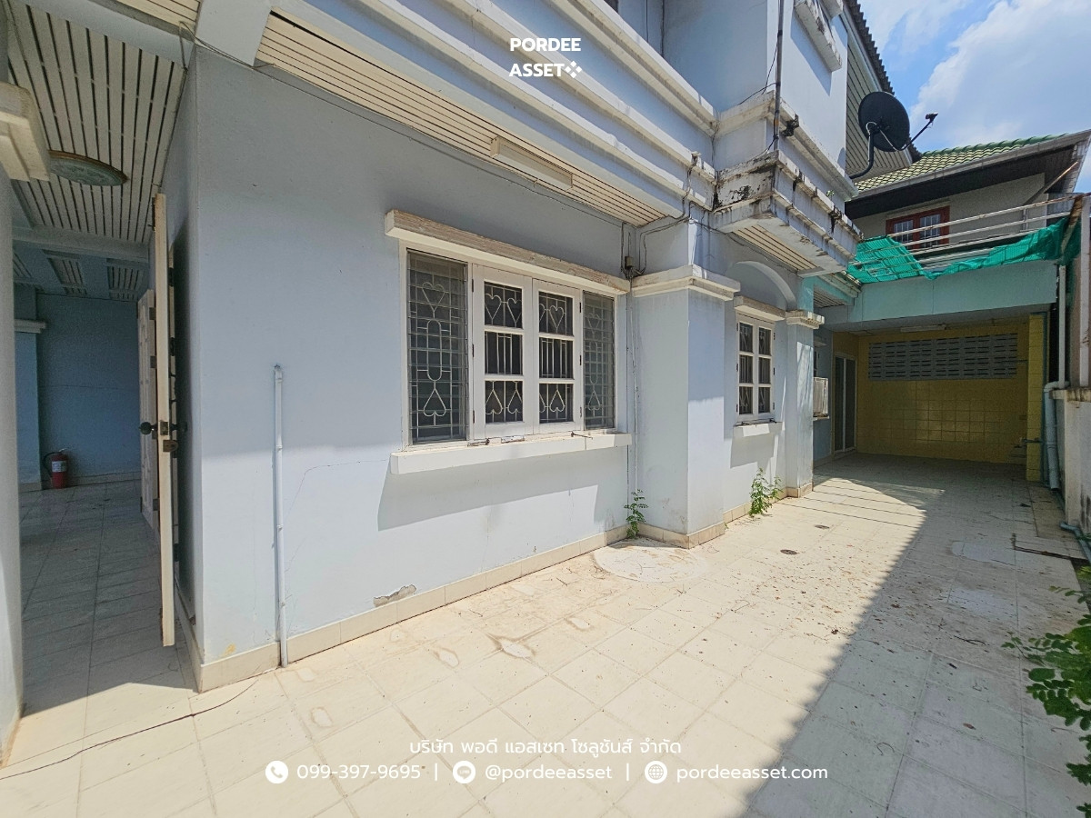 For SaleTownhomeNakhon Pathom : sell!! Twin house, Ban Suan Nakhon Chai Si, Nakhon Pathom Province (size 40 sq.w.), the road in front of the house, 7 meters wide, the project is on the main road, Petchkasem Road: (Baan Suan Nakhon Chai Si).