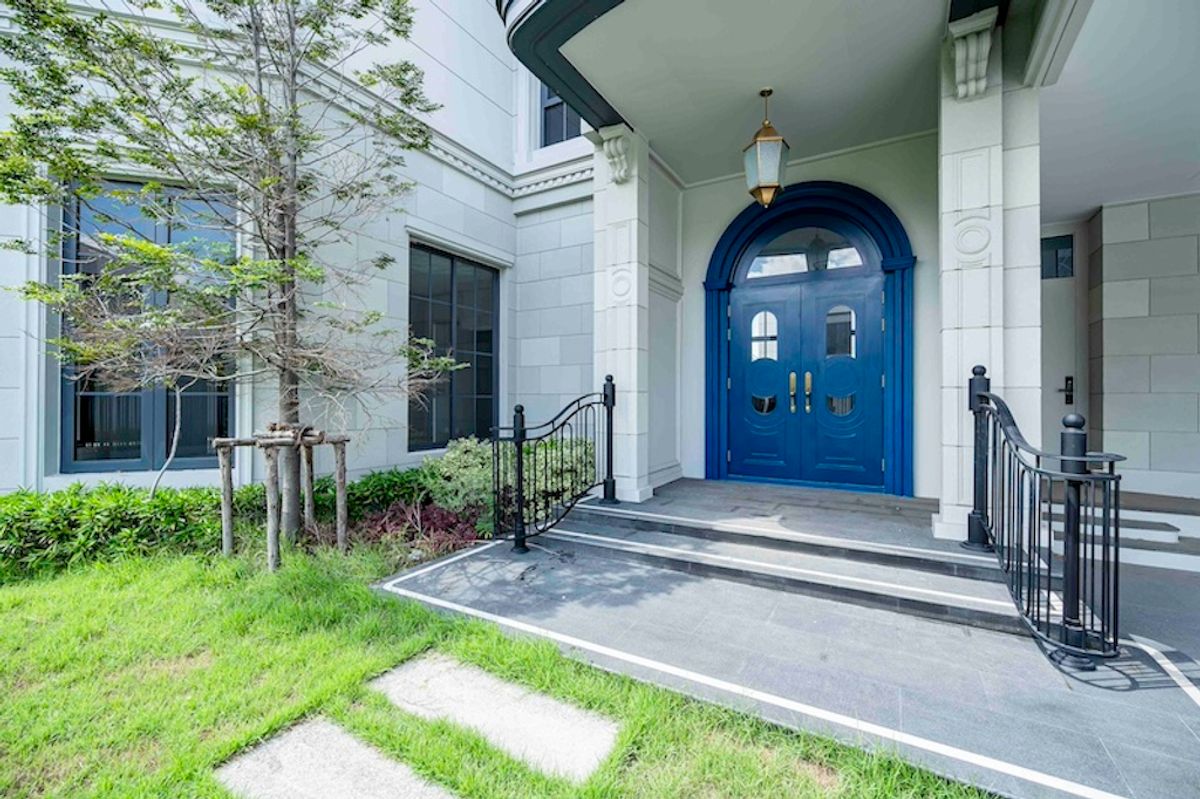 ขายบ้านพัฒนาการ ศรีนครินทร์ : ขายบ้านสวยหรู  นาราสิริ กรุงเทพกรีฑา  สวยพร้อมอยู่  