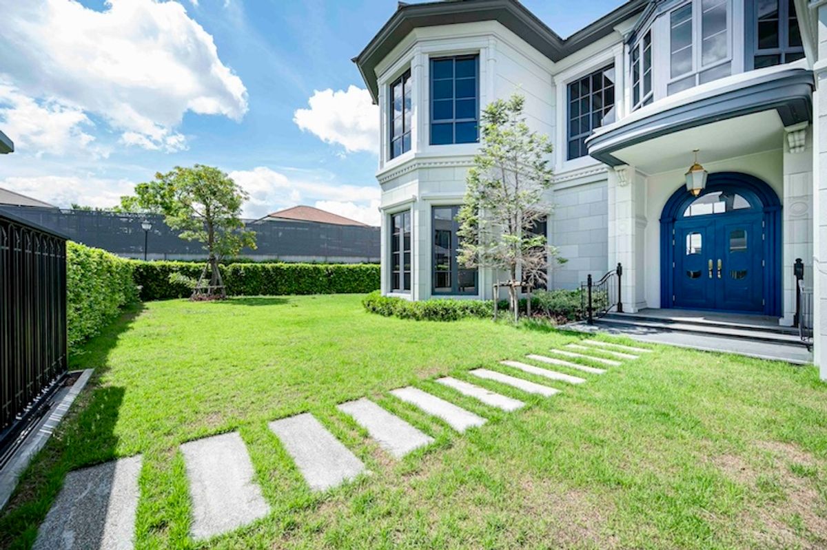 ขายบ้านพัฒนาการ ศรีนครินทร์ : ขายบ้านสวยหรู  นาราสิริ กรุงเทพกรีฑา  สวยพร้อมอยู่  