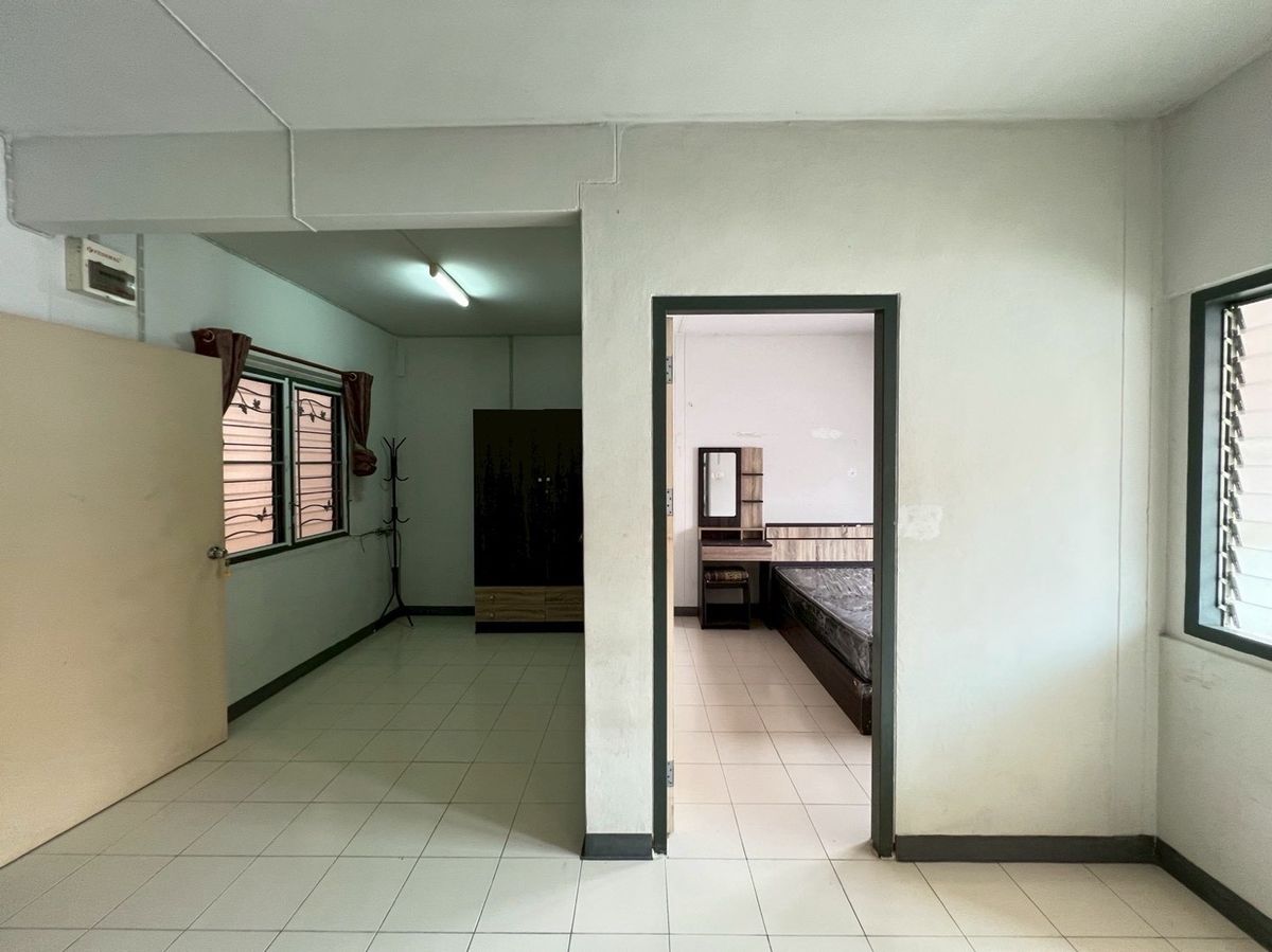 For SaleCondoSamut Songkhram : 🤩 Invest today, collect rent tomorrow! 
 
 Suitable, either, or eat, rent, profit, value!