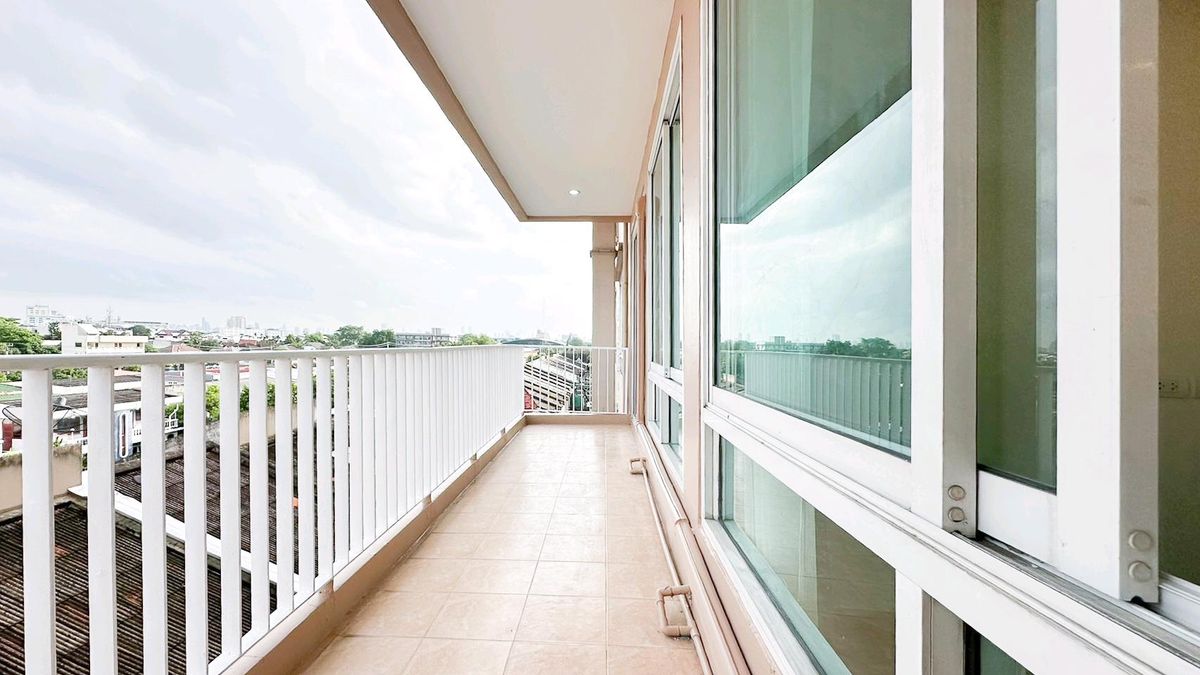 For SaleCondoLadprao101, Happy Land, The Mall Bang Kapi : 🥰 Happy the owner Both pets 🐶🐱 Can raise animals. Very large room. 2 beds. Happy Ladprao 101🫶😙🫶