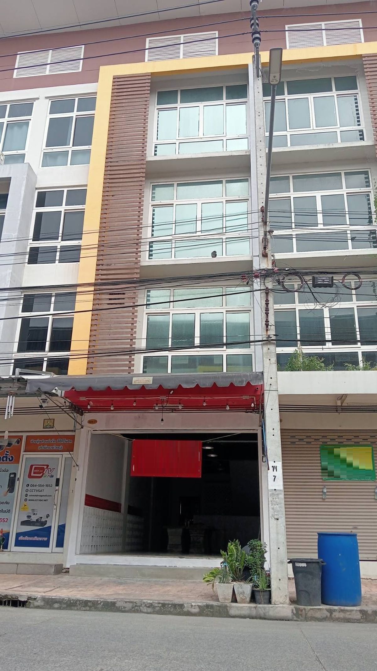 ให้เช่าโฮมออฟฟิศลาดกระบัง สุวรรณภูมิ : เช่าตึกแถว อาคารพาณิชย์ สุวรรณภูมิทาวน์ หัวตะเข้ ใกล้ตลาด มีที่จอดรถ จดทะเบียนบริษัทได้