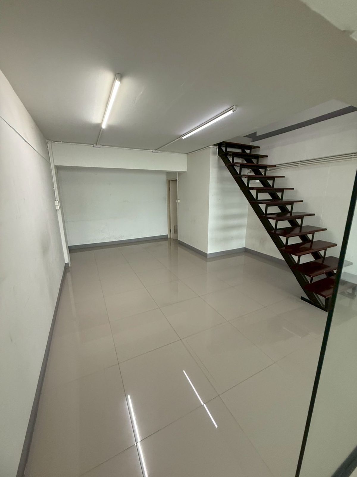 For RentShop HouseRama5, Ratchapruek, Bangkruai : Rent a commercial building Next to Ratchaphruek Road Near the Walk Ratchapruek, suitable for trade.