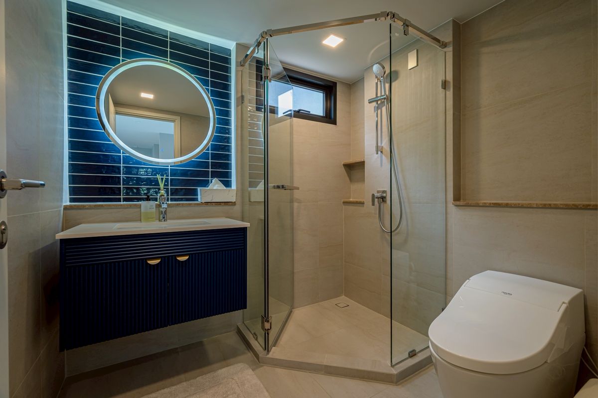 For SaleHouseSamut Prakan,Samrong : Else Bearing 32 Luxurious single house Private swimming pool With a certified house Super special price