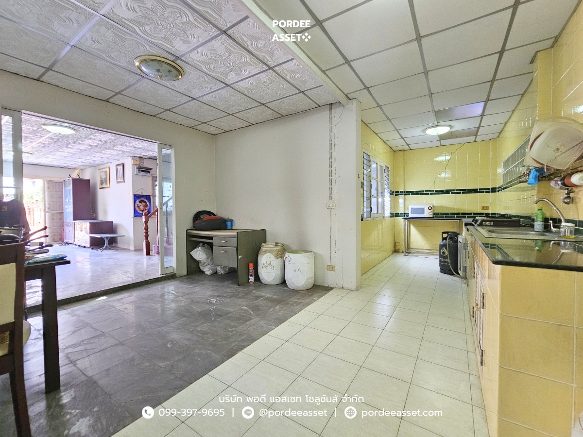 For SaleTownhomeNakhon Pathom : sell!! Twin house, Ban Suan Nakhon Chai Si, Nakhon Pathom Province (size 40 sq.w.), the road in front of the house, 7 meters wide, the project is on the main road, Petchkasem Road: (Baan Suan Nakhon Chai Si).