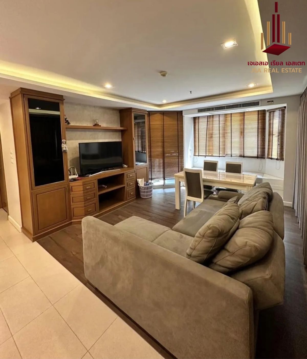 For RentCondoSilom, Saladaeng, Bangrak : ✨ For Rent: Silom Parkview Condo ✨ 💰 ONLY 40,000 THB/Month