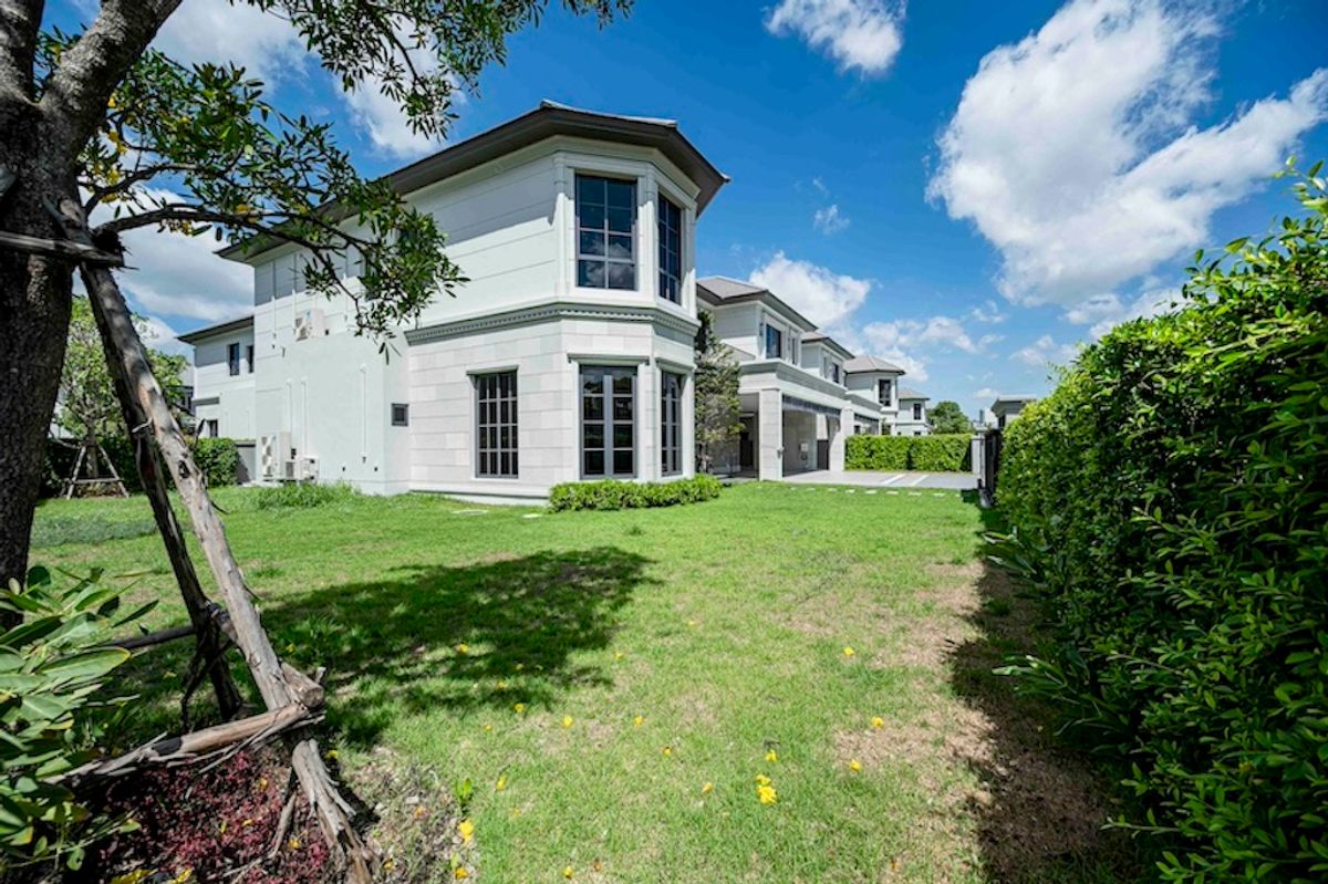 ขายบ้านพัฒนาการ ศรีนครินทร์ : ขายบ้านสวยหรู  นาราสิริ กรุงเทพกรีฑา  สวยพร้อมอยู่  